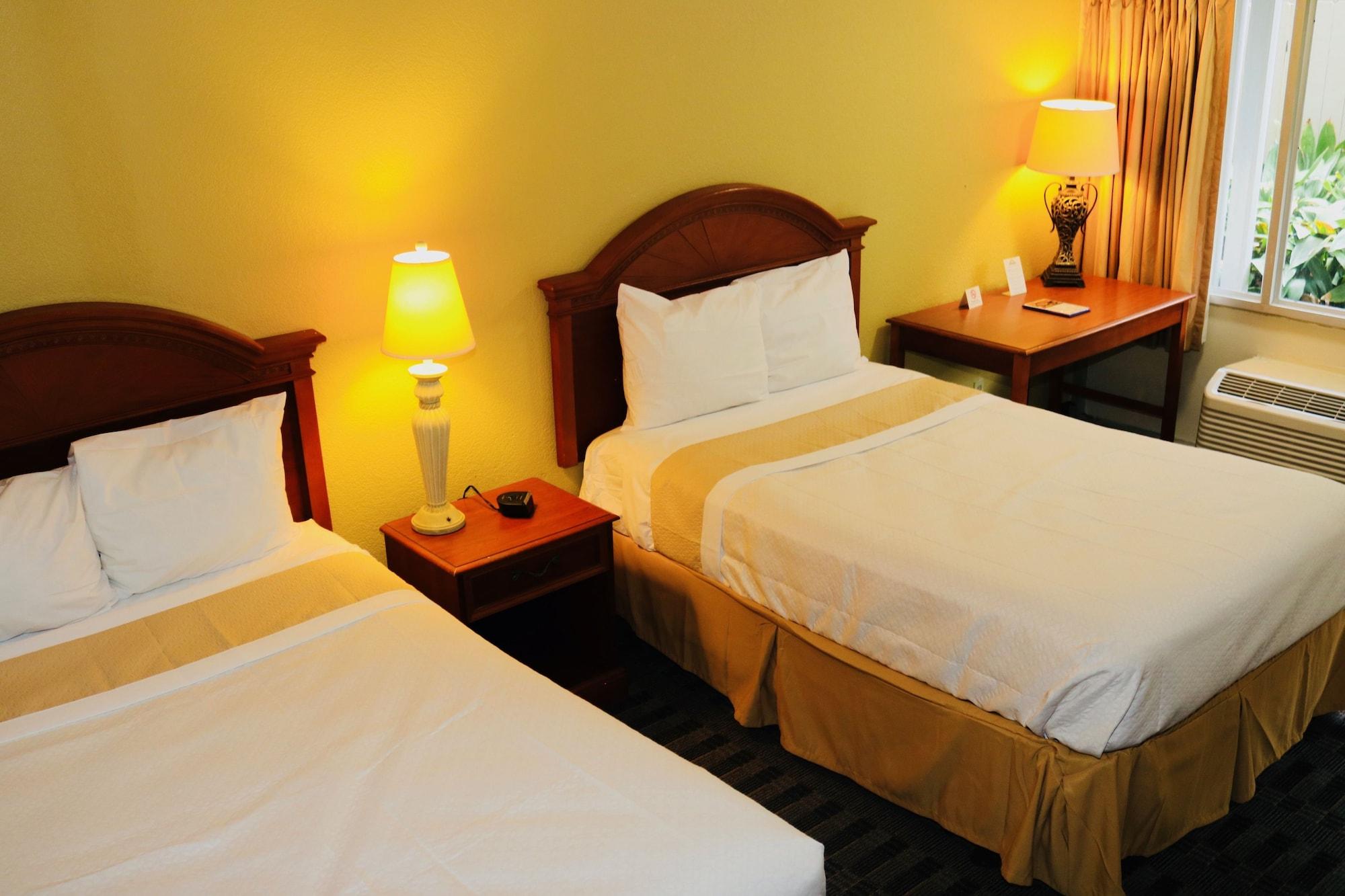 Days By Wyndham Kenner/new Orleans Airport South Hotel 2*