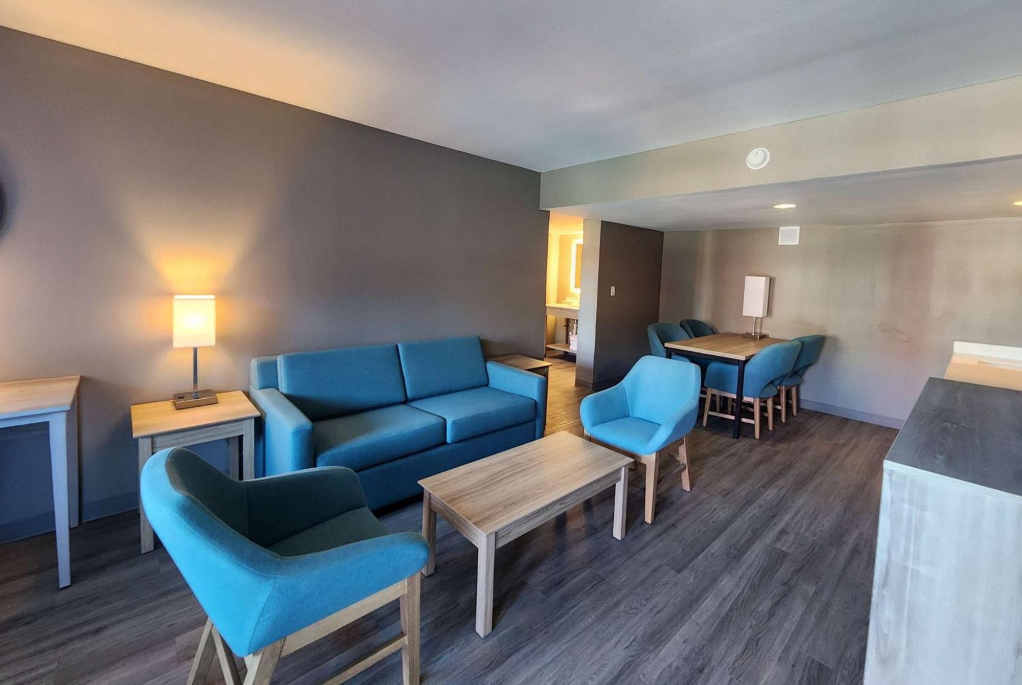 Days By Wyndham Kenner/new Orleans Airport South Hotel