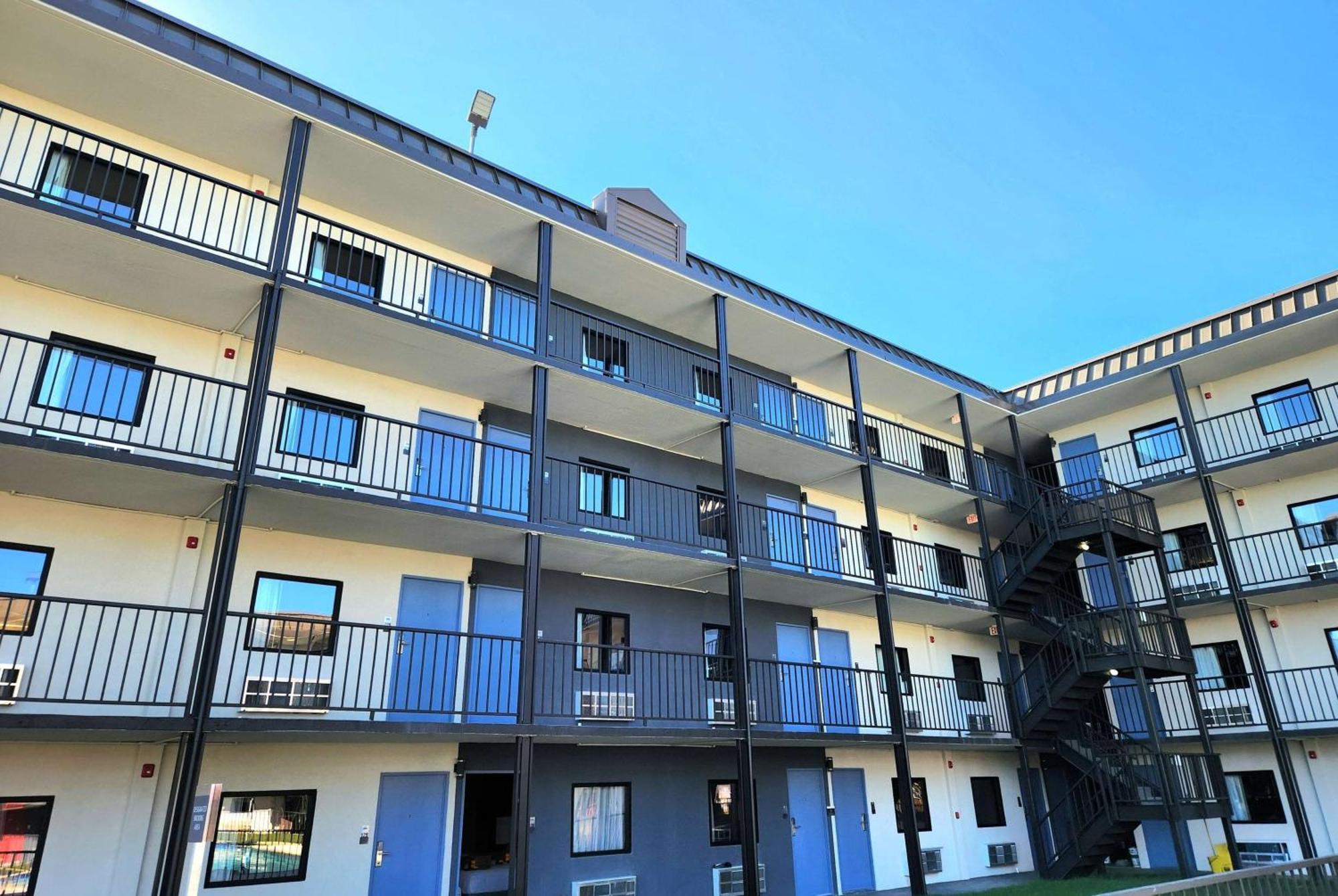 Hotel Days By Wyndham Kenner/new Orleans Airport South 2*