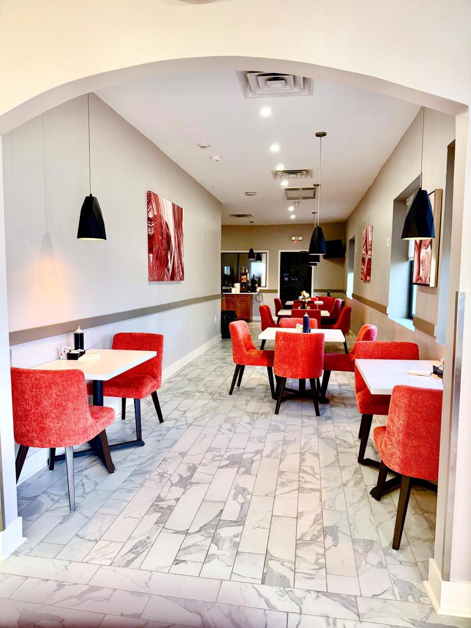 Days By Wyndham Kenner/new Orleans Airport South Hotel 2*